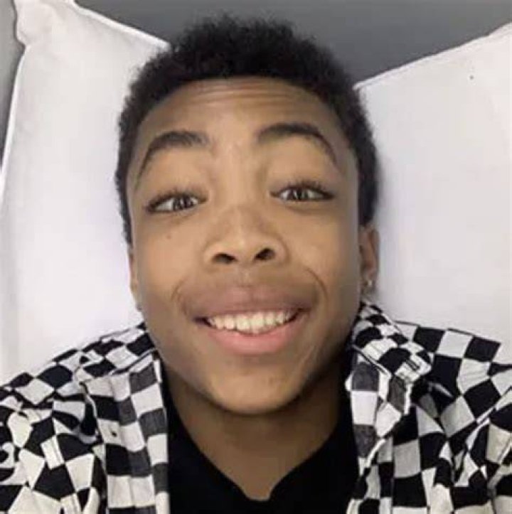Adrian Blake Enscoe Height, Weight, Net Worth, Age, Birthday, Wikipedia, Who, Instagram, Biography