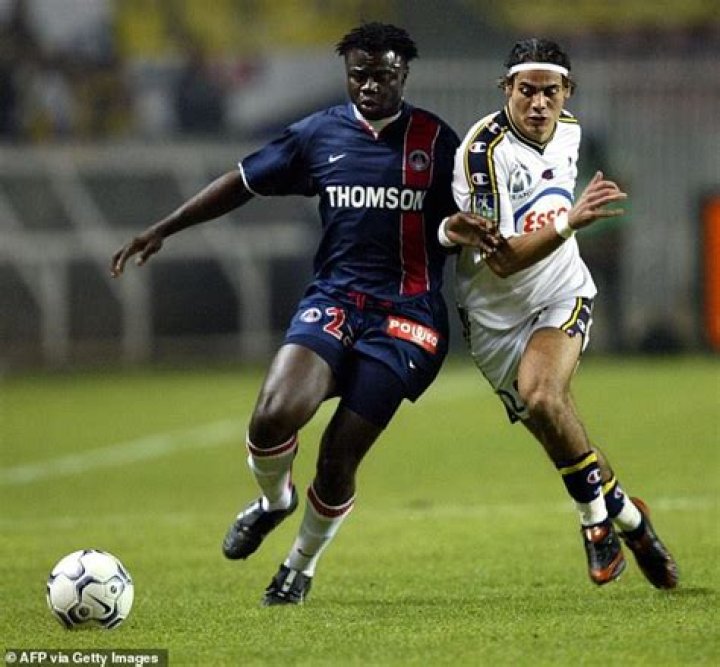 
Former PSG Player, Modeste M’Bami, dies at the age of 40 from a heart attack 
