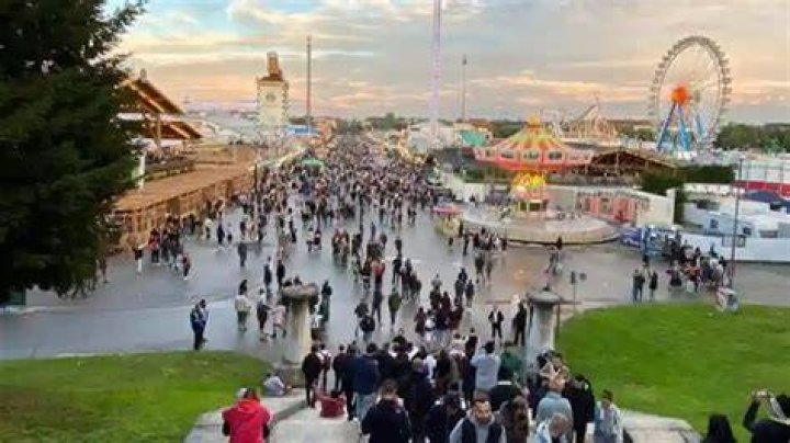 
Germany’s largest folk festival reopens after Covid-19 brea 
