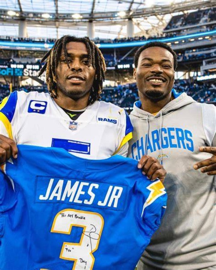 
Jalen Ramsey Height, Weight, Net Worth, Age, Birthday, Wikipedia, Who, Nationality, Biography 