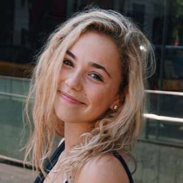 
Katie Elizabeth Donnelly Height, Weight, Net Worth, Age, Birthday, Wikipedia, Who, Instagram, Biography 