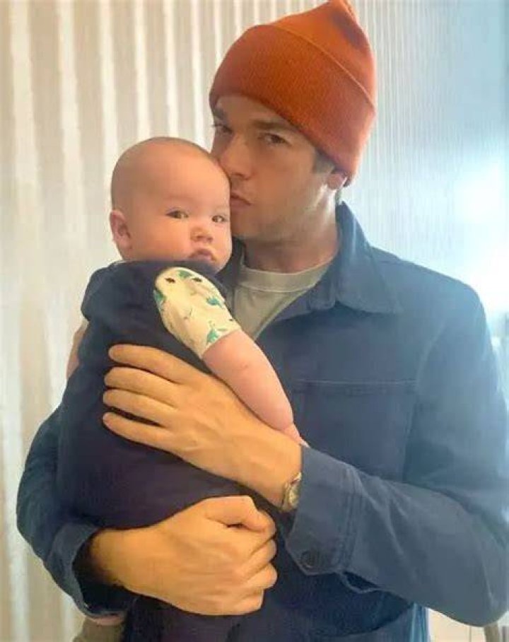 Malcolm Hiep Mulaney Age, Birthday, Wikipedia, Who, Nationality, Biography